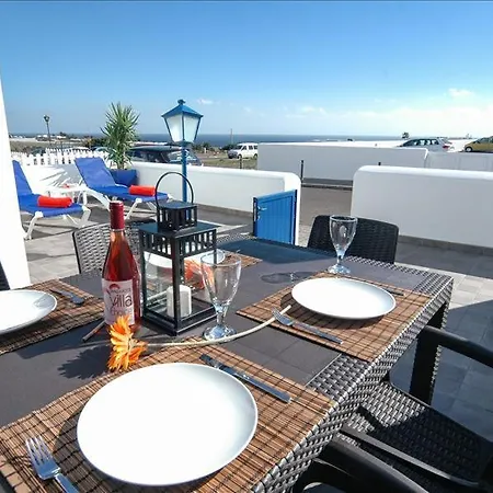 Sleeps 7 With Pool And Wifi شقة
